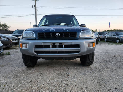 2000 Toyota RAV4 for sale at 1st Klass Auto Sales in Hollywood FL