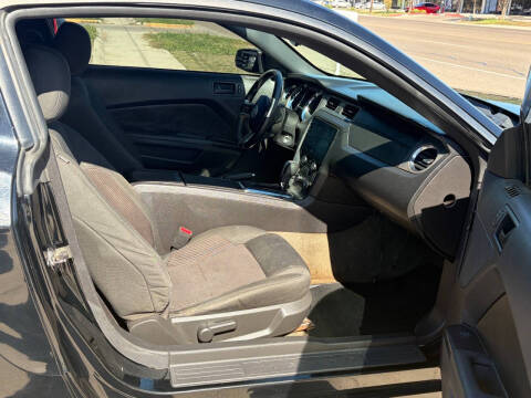 2014 Ford Mustang V6