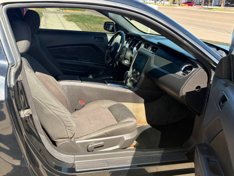 2014 Ford Mustang V6