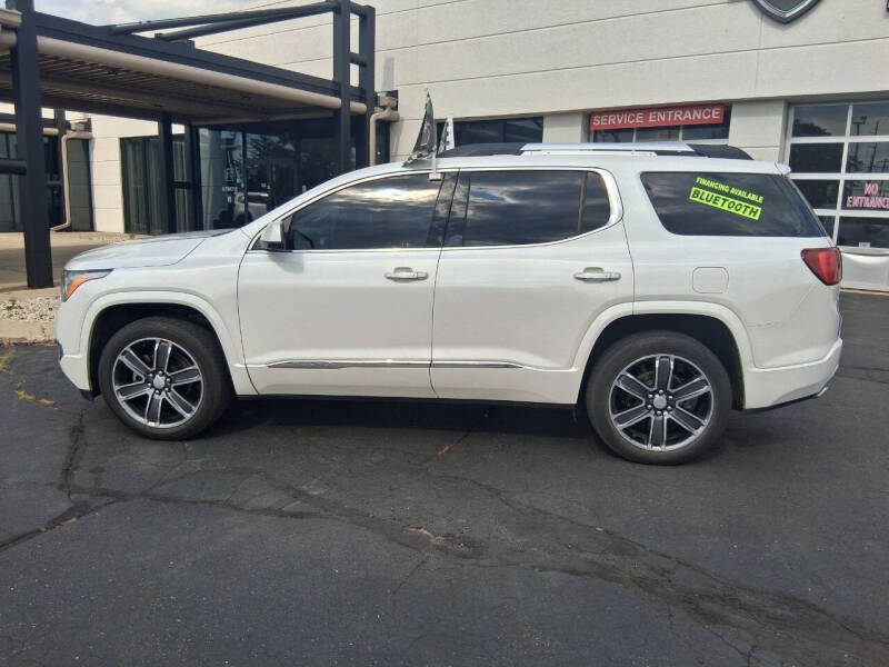 2017 GMC Acadia Denali