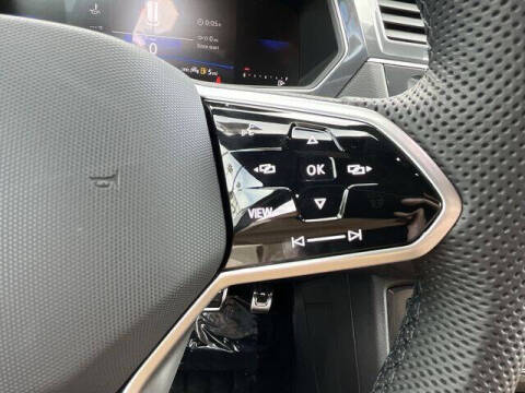 2024 Volkswagen Tiguan SE R-Line Black