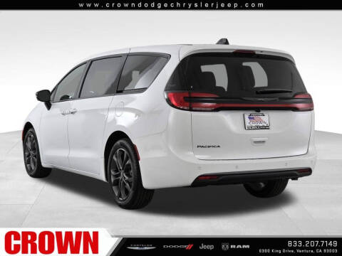 2026 Chrysler Pacifica Select