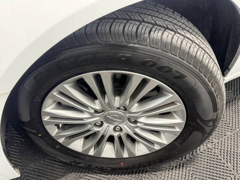 2015 Chrysler Town and Country Touring-L