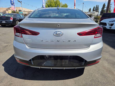 2020 Hyundai Elantra