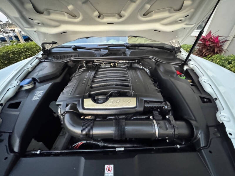 2013 Porsche Cayenne Tiptronic
