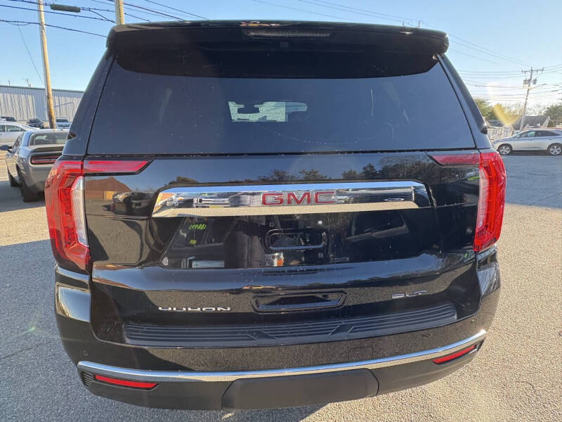 2021 GMC Yukon SLT
