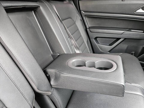 2020 Volkswagen Atlas Cross Sport V6 SEL Premium R-Line 4Motion