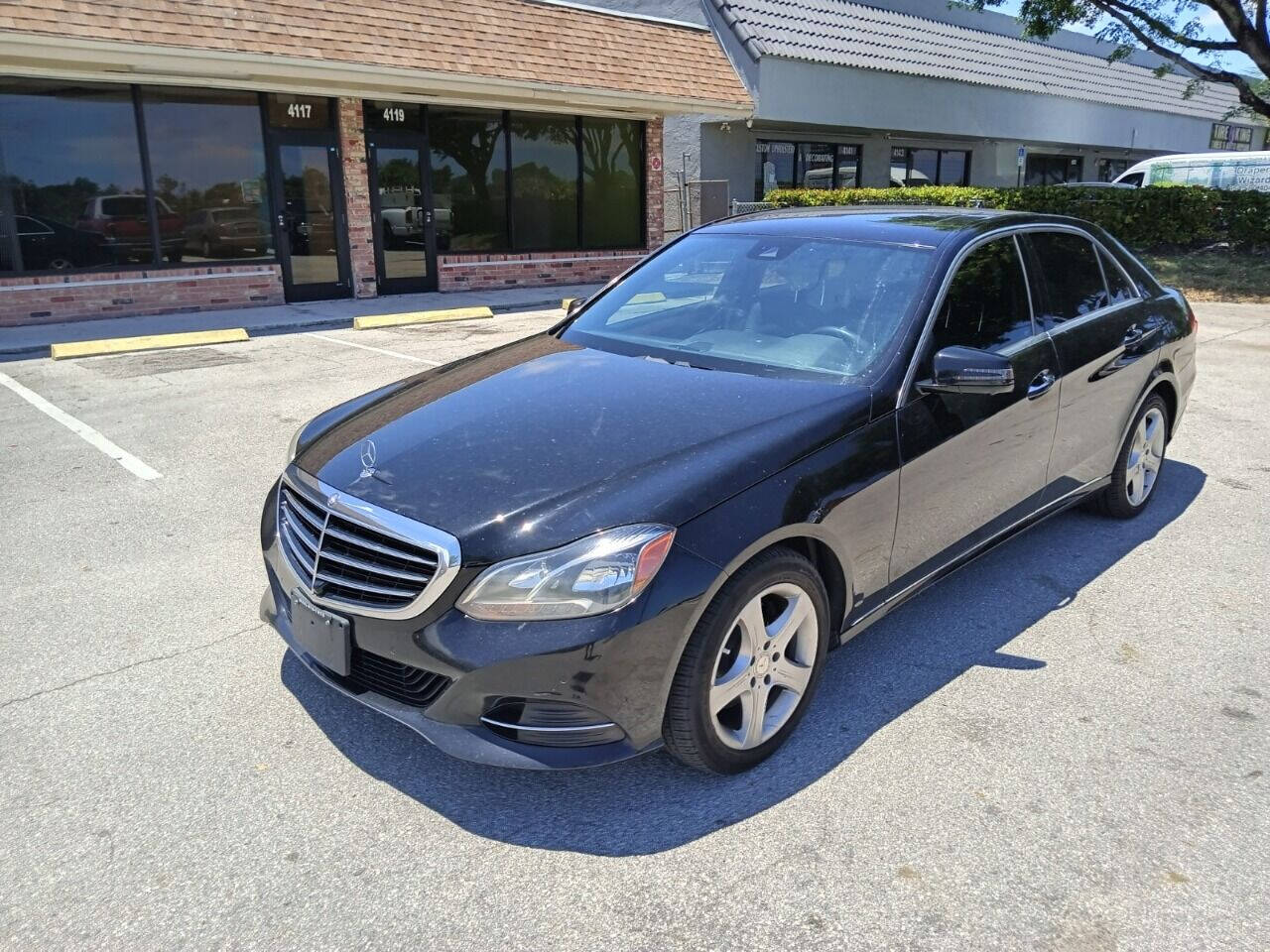 2015 MERCEDES-BENZ E-Class Sedan - $9,950