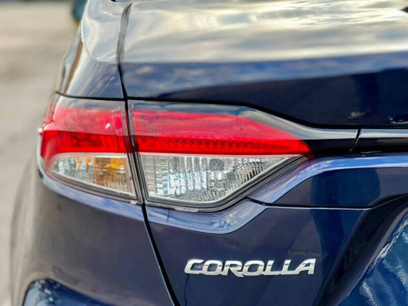 2022 Toyota Corolla LE
