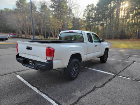 2017 Toyota Tacoma SR