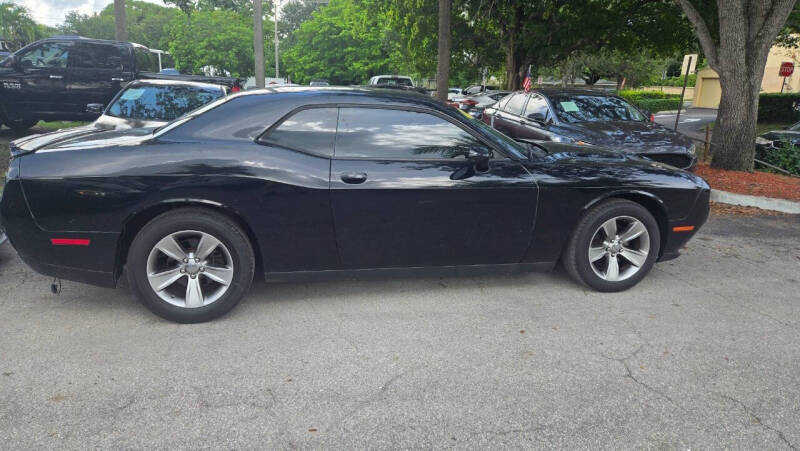 2018 Dodge Challenger SXT