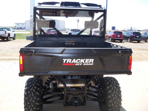 2023 TRACKER OFF ROAD 800 SX CREW