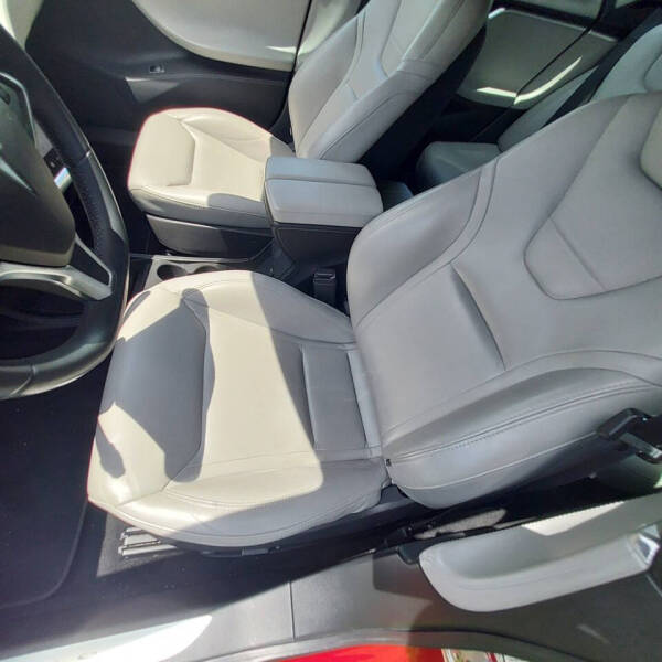 2016 Tesla Model S 90D