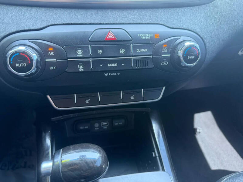 2018 Kia Sorento EX V6