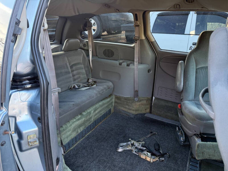 2005 Dodge Grand Caravan SE