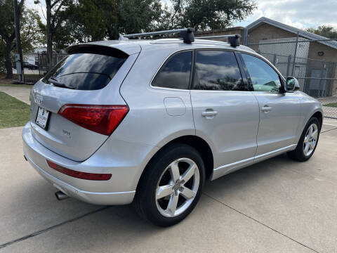 2011 Audi Q5 2.0T quattro Premium Plus
