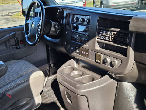 2017 Chevrolet Express LT 3500