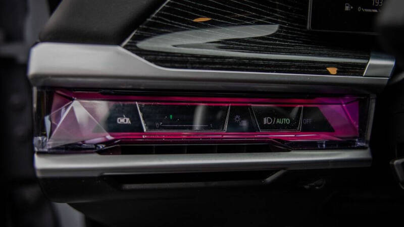 2023 BMW 7 Series 740i