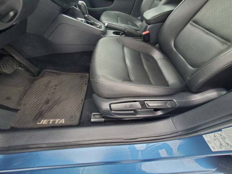 2016 Volkswagen Jetta 1.8T SEL