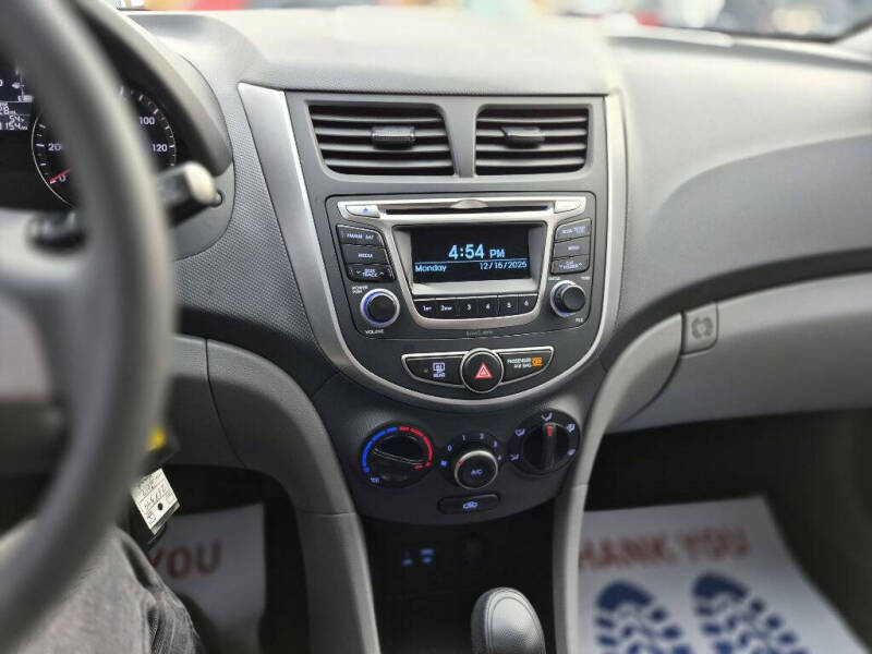 2017 Hyundai Accent SE