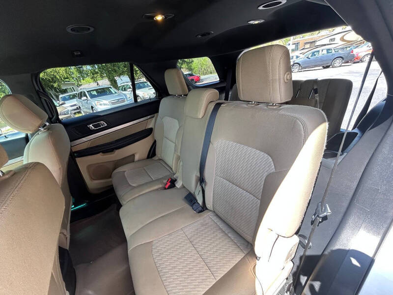 2016 Ford Explorer