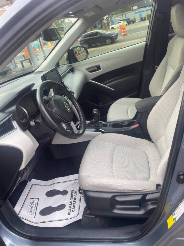 2022 Toyota Corolla Cross LE