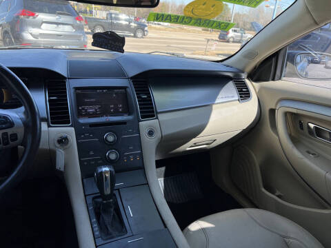 2013 Ford Taurus SEL