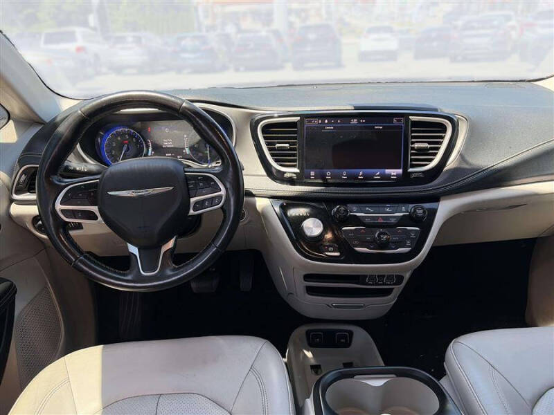 2021 Chrysler Pacifica Touring L