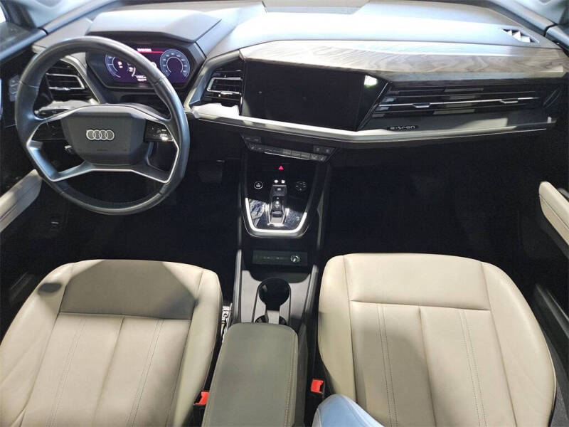 2022 Audi Q4 e-tron quattro Premium 50