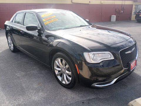 2018 Chrysler 300 for sale at KENNEDY AUTO CENTER in Bradley IL
