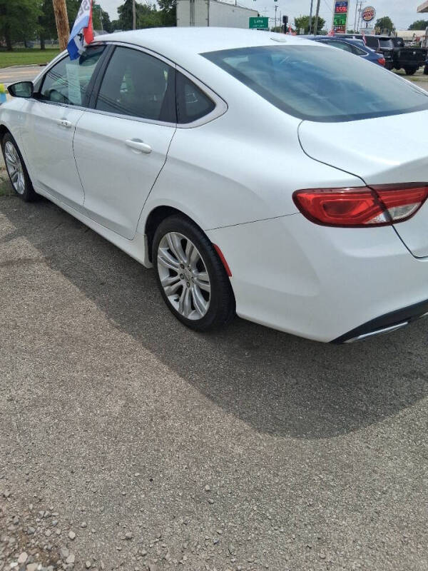 2015 Chrysler 200 Limited