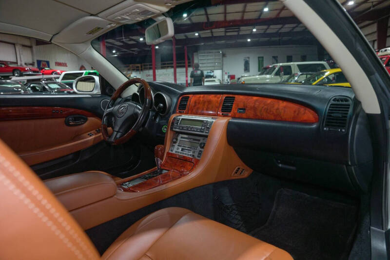 2004 Lexus SC 430