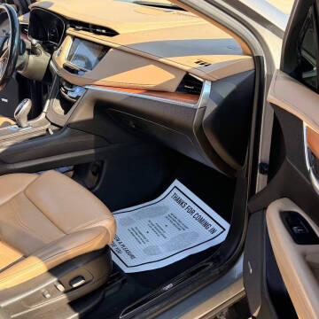 2019 Cadillac XT5 Platinum