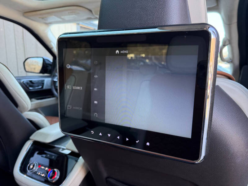 2018 Lincoln Navigator Black Label