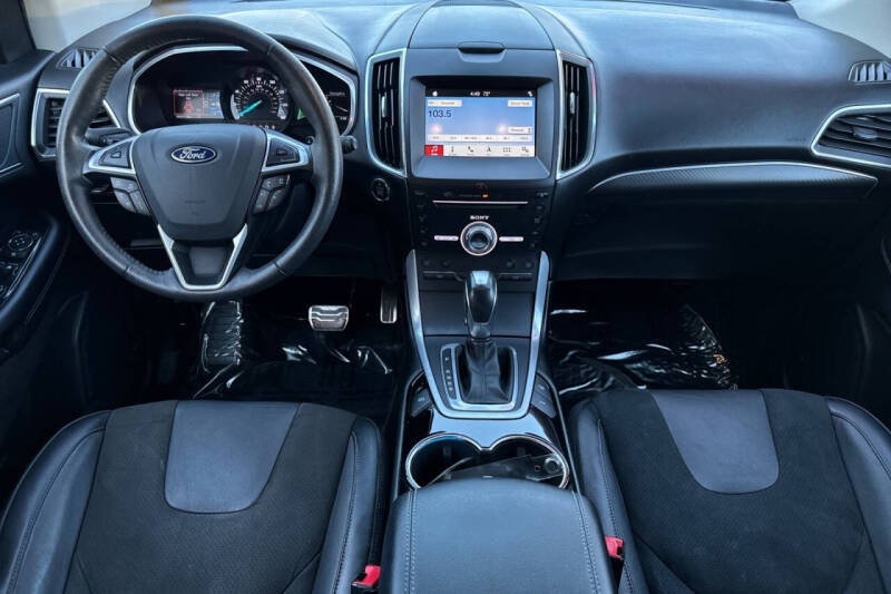 2018 Ford Edge Sport