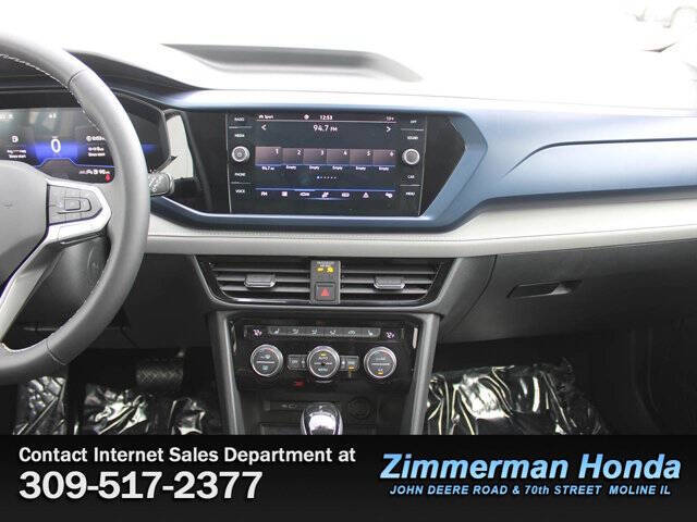 2024 Volkswagen Taos SE 4Motion