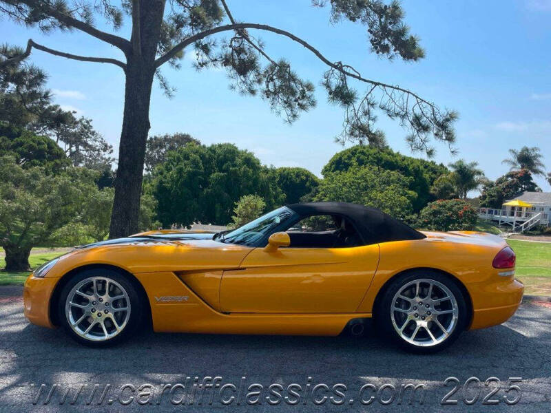 2003 Dodge Viper SRT-10