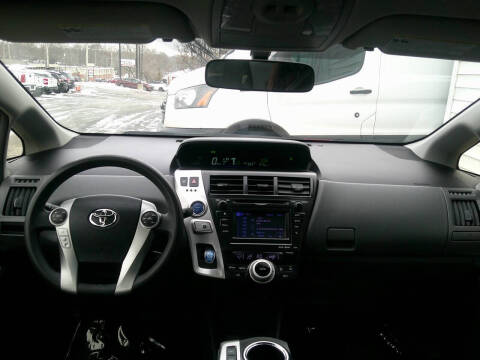 2012 Toyota Prius v Three