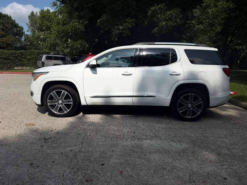 2019 GMC Acadia Denali