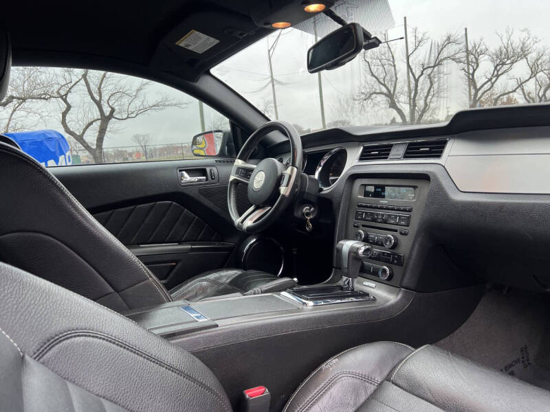 2011 Ford Mustang V6 Premium