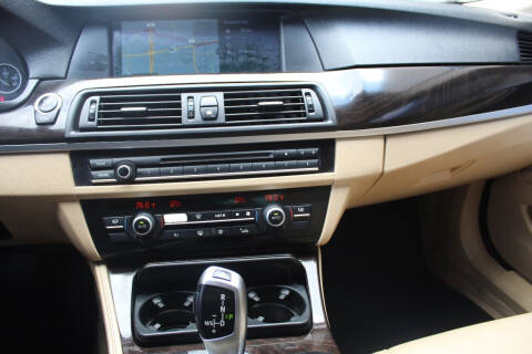 2012 BMW 5 Series 528i