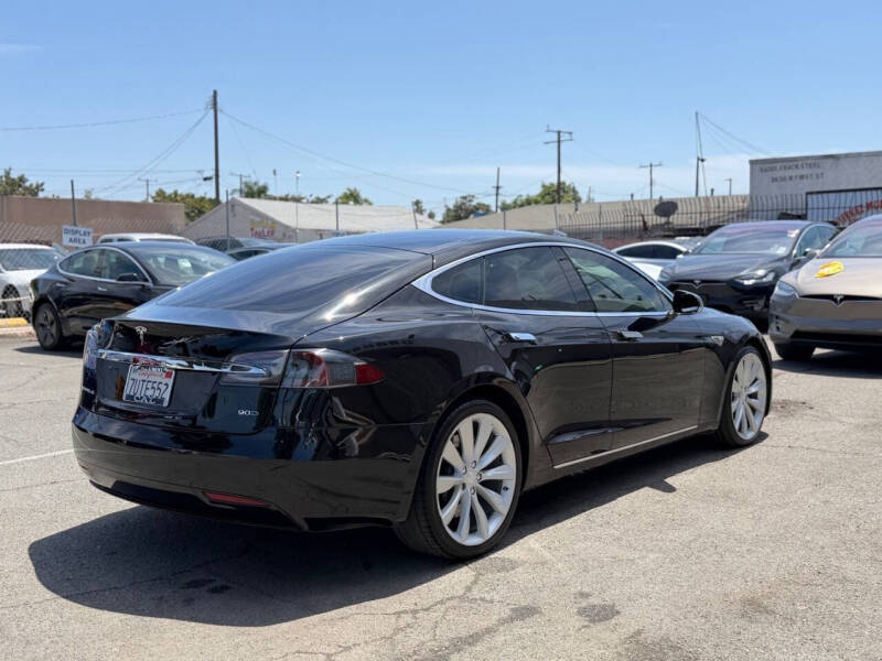 2016 Tesla Model S 90D
