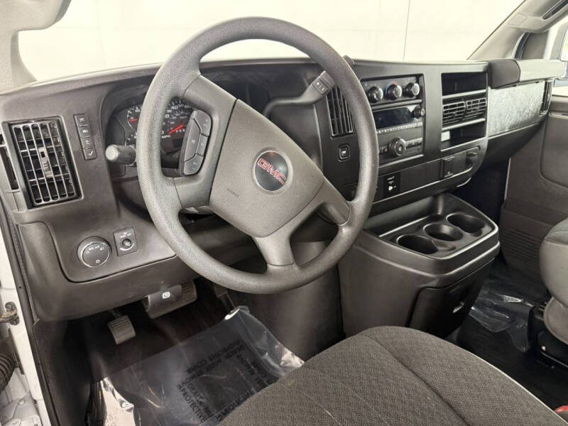 2024 GMC Savana 2500