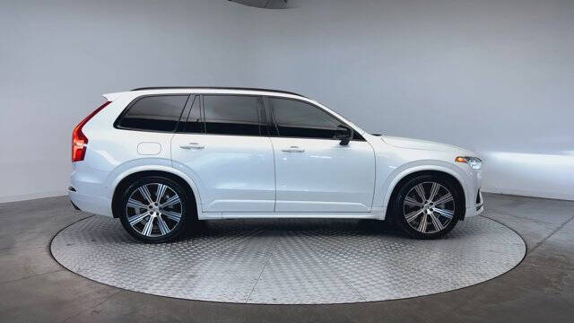 2022 Volvo XC90 Recharge T8 R-Design