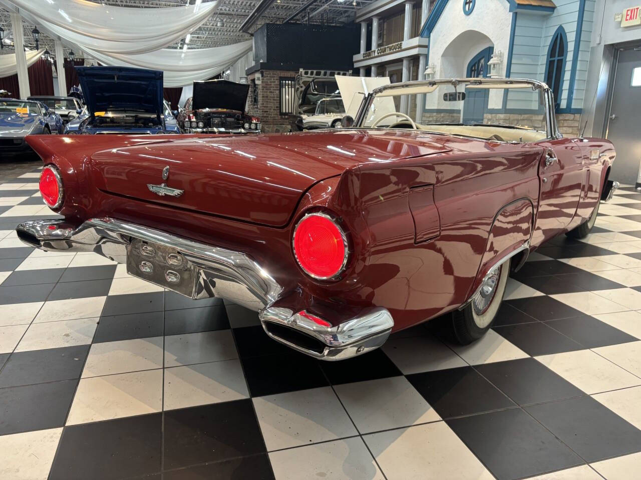 1957 Ford Thunderbird 4