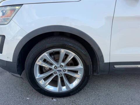 2017 Ford Explorer Platinum