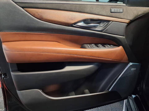 2019 Cadillac Escalade Luxury