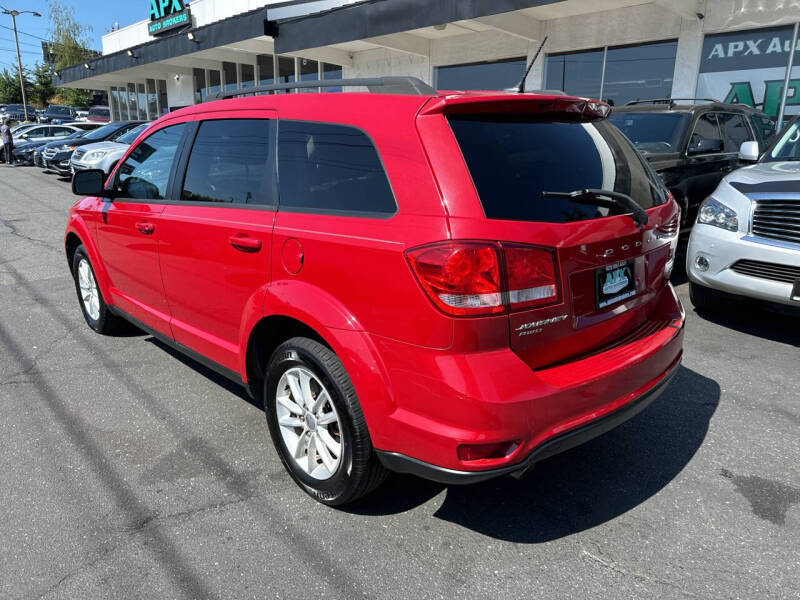 Used 2017 Dodge Journey SXT with VIN 3C4PDDBG7HT574727 for sale in Edmonds, WA