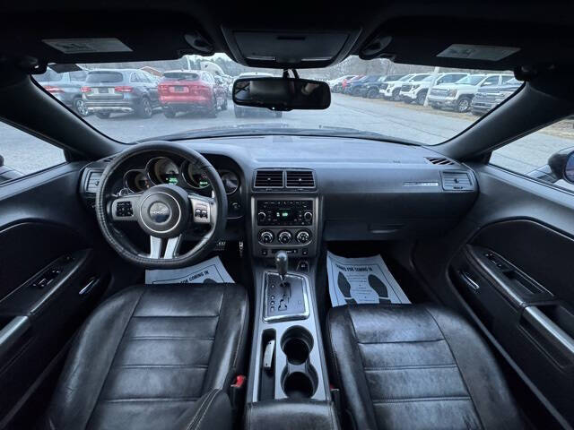 2014 Dodge Challenger SXT