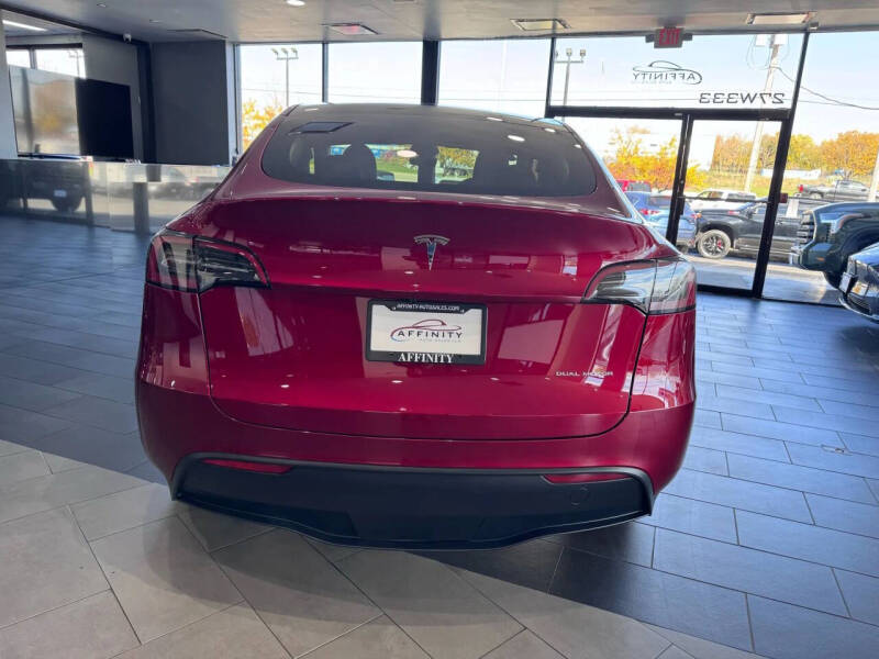 2025 Tesla Model Y Long Range